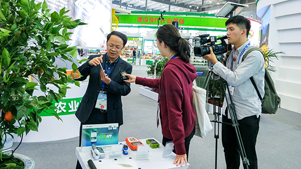 �������r(n��ng)������(j��ng)�������A����ӛ�߲��L