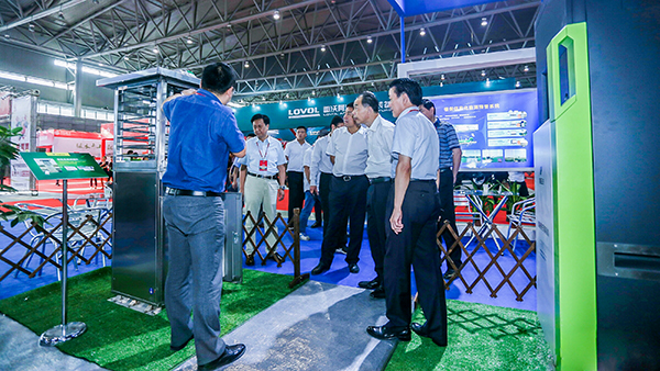 ����ʡ���f(xi��)����ϯ�ĝ��W�R�������r(n��ng)չ�_(t��i)