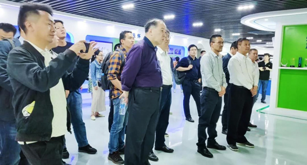 ȫ���r(n��ng)�������hί��ӛκ����һ�Ѕ��^�������r(n��ng)չ�d