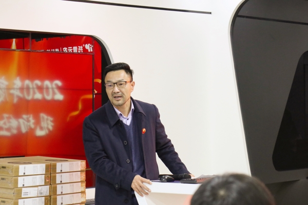 ����(y��ng)�����L(zh��ng)�c��邃�M(j��n)�з���